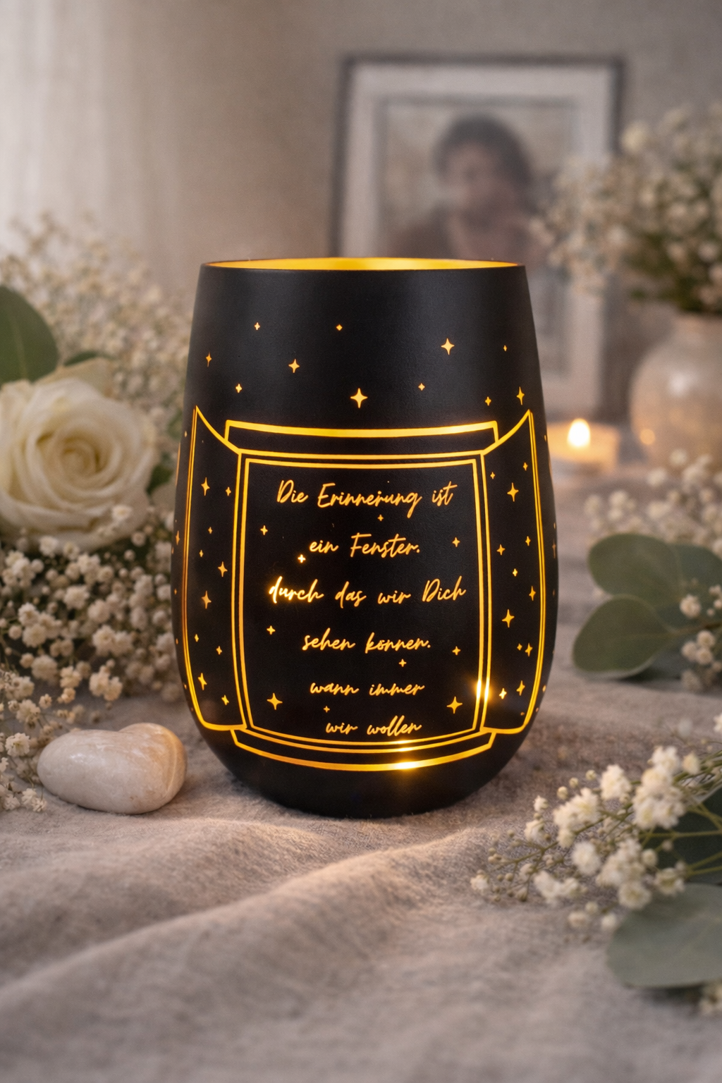 Trauerwindlicht aus Glas mit Spruch – Gedenklicht Erinnerung Schwarz Bronze 12 cm