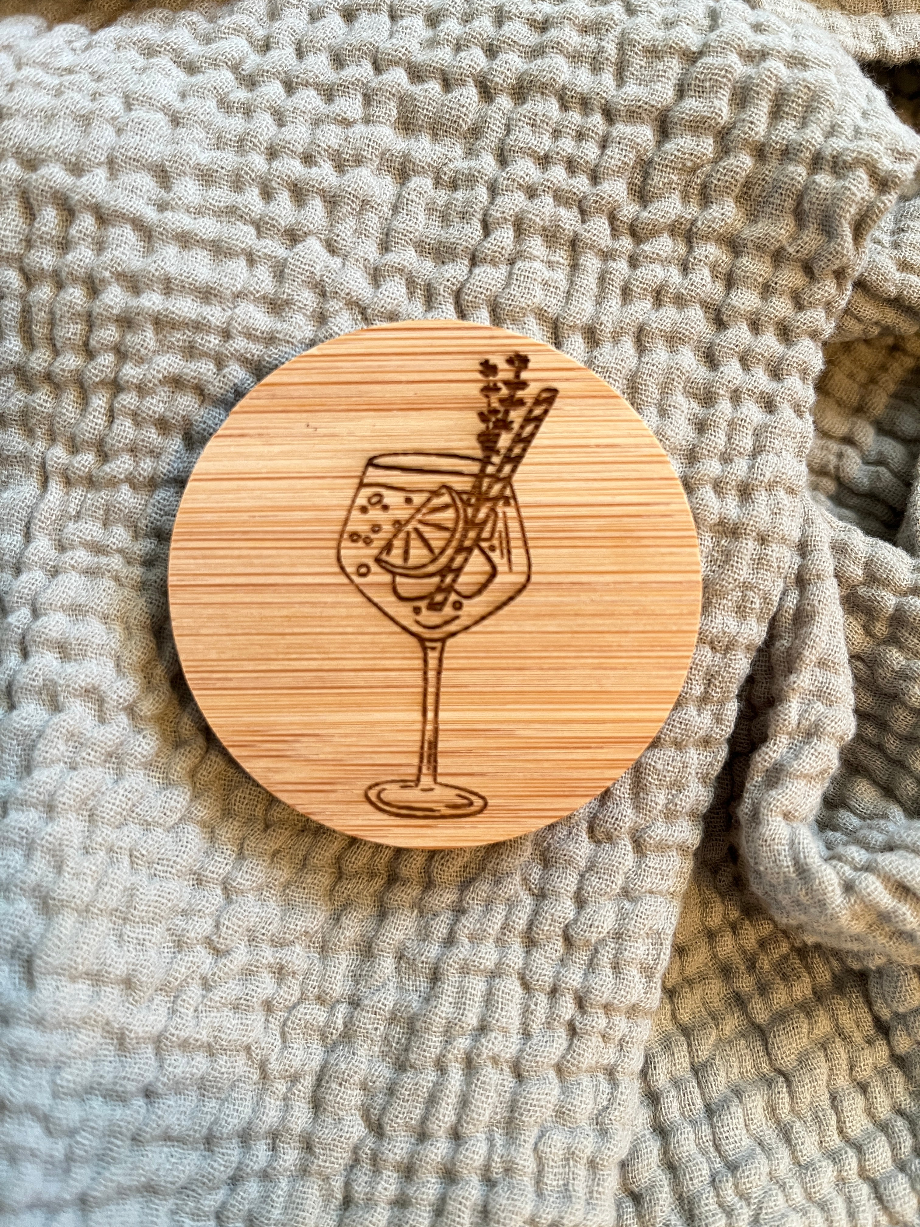 Magnetischer Flaschenöffner aus Bambus (6 cm) – Geschenkidee für Camper, Bierliebhaber & Papa