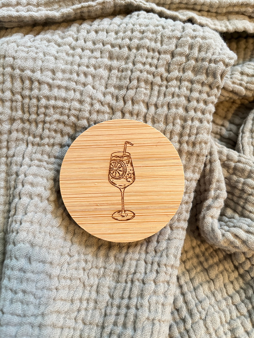 Magnetischer Flaschenöffner aus Bambus (6 cm) – Geschenkidee für Camper, Bierliebhaber & Papa